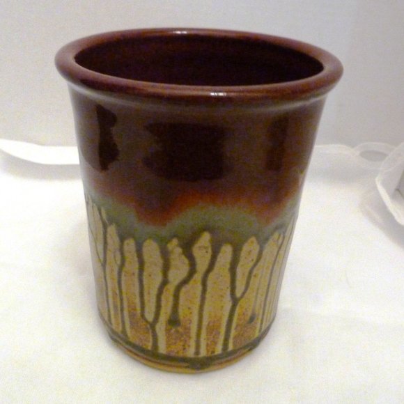 Handcrafted Art Pottery Crock by RAY POTTERY STUDIO: Paul & Evelyn Seagrove, NC - Picture 6 of 8